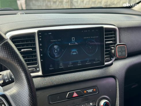Kia Sportage 2018 белый - фото 26