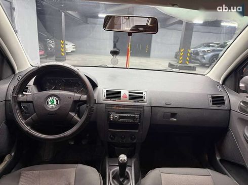 Skoda Fabia 2004 - фото 14
