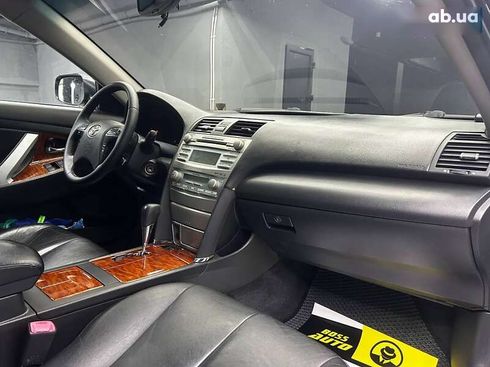 Toyota Camry 2008 - фото 9