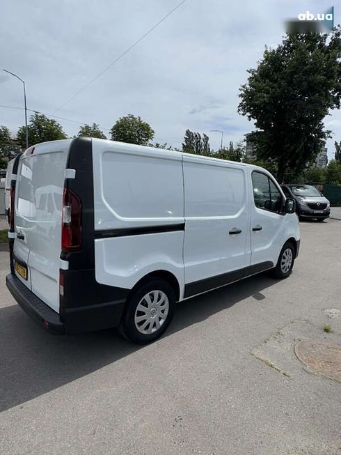 Renault Trafic 2020 - фото 10