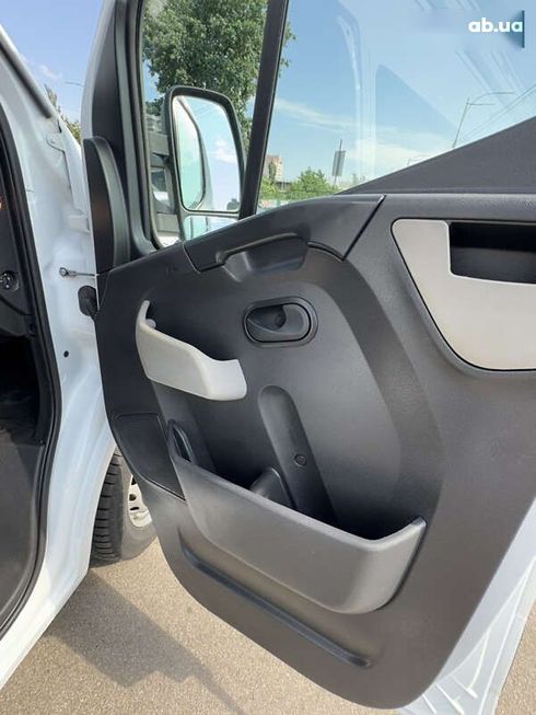Renault Master 2018 - фото 26