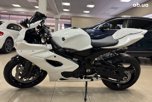 Suzuki GSX-R 2006 белый - фото 6