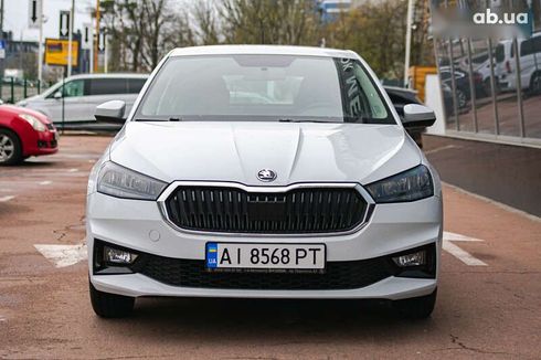 Skoda Fabia 2022 - фото 3