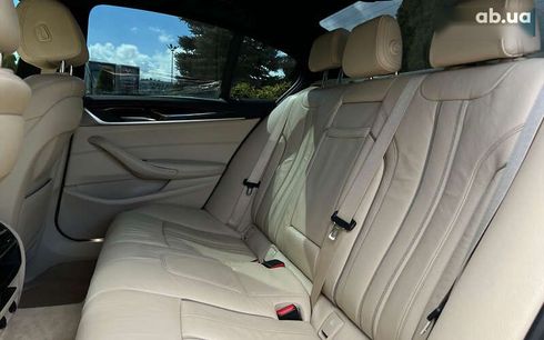 BMW 5 серия 2017 - фото 10