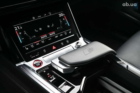 Audi e-tron S 2022 - фото 16