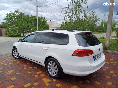 Volkswagen Passat 2013 белый - фото 9