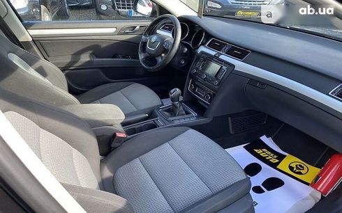 Skoda Superb 2012 - фото 18