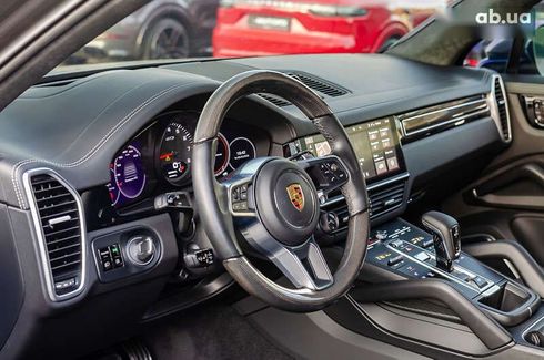 Porsche Cayenne 2021 - фото 20