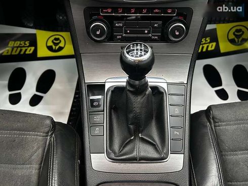 Volkswagen Passat 2012 - фото 13