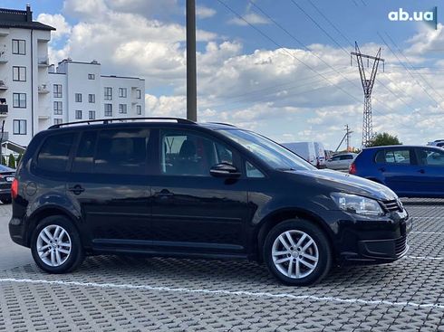 Volkswagen Touran 2010 - фото 14