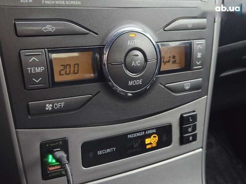 Toyota Corolla 2008 - фото 24