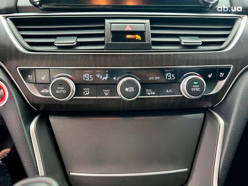 Honda Accord 2018 белый - фото 121