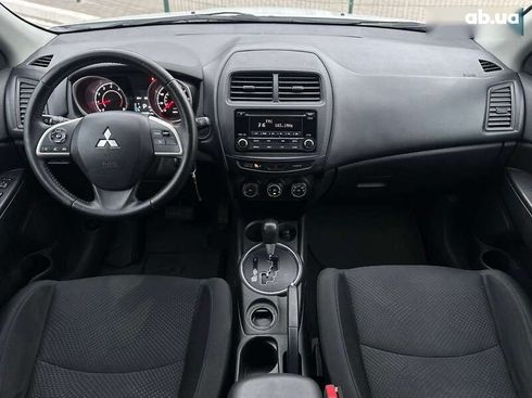 Mitsubishi Outlander 2015 - фото 19