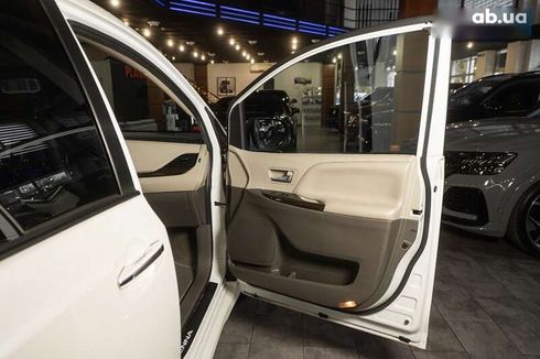 Toyota Sienna 2020 - фото 28