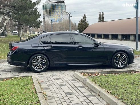 BMW 7 серия 2021 - фото 8