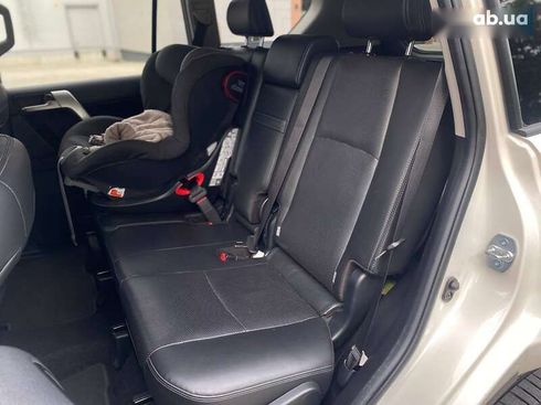 Toyota Land Cruiser Prado 2020 - фото 19