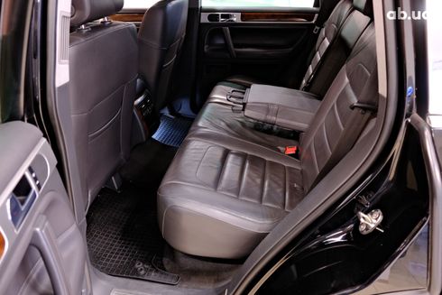 Volkswagen Touareg 2008 черный - фото 8