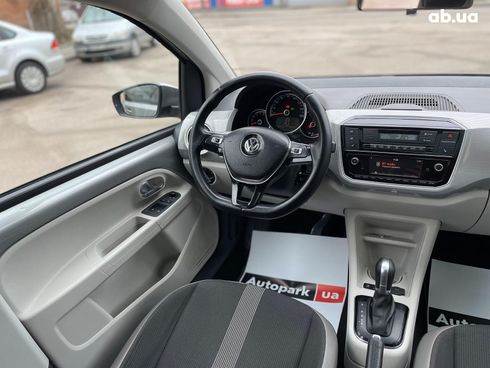 Volkswagen e-Up 2017 серый - фото 45
