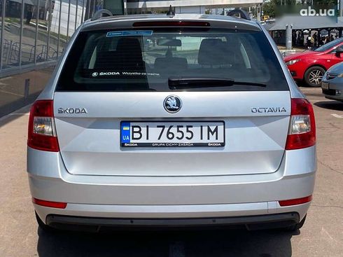 Skoda Octavia 2020 - фото 6