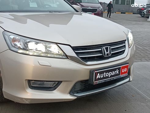 Honda Accord 2013 бежевый - фото 13