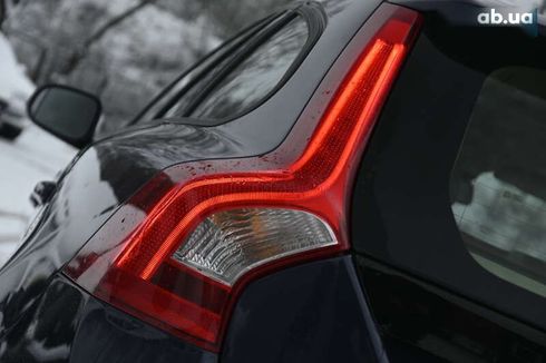 Volvo V60 2014 - фото 11