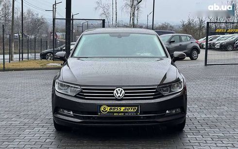 Volkswagen Passat 2017 - фото 2