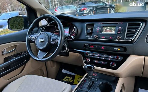 Kia Sedona 2016 - фото 21