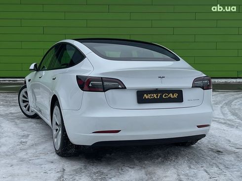 Tesla Model 3 2022 - фото 5