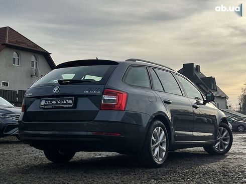 Skoda Octavia 2019 - фото 8