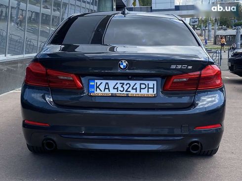 BMW 5 серия 2018 - фото 6