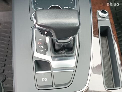 Audi Q5 2018 серый - фото 47