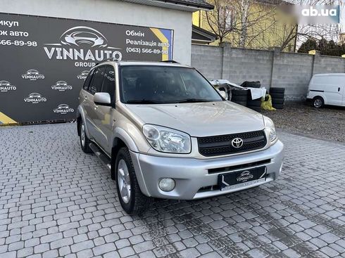 Toyota RAV4 2004 - фото 7