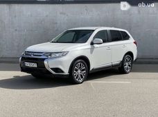 Продажа б/у Mitsubishi Outlander 2017 года - купить на Автобазаре