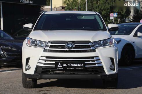 Toyota Highlander 2019 - фото 2