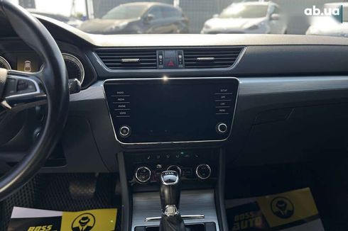Skoda Superb 2020 - фото 24