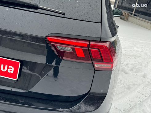 Volkswagen Tiguan 2019 черный - фото 14