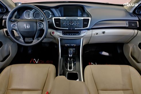 Honda Accord 2015 черный - фото 7