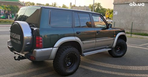 Nissan Patrol 2007 зеленый - фото 4