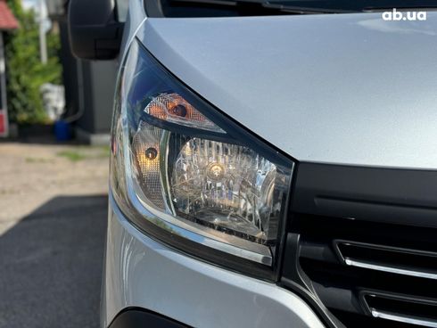 Renault Trafic 2016 серый - фото 13