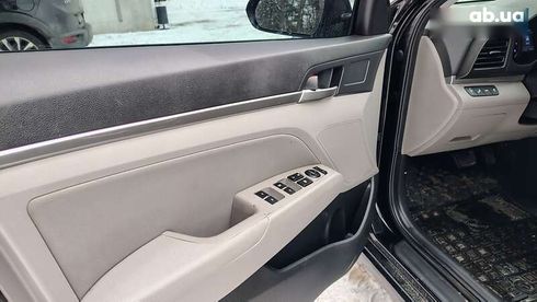 Hyundai Elantra 2020 - фото 11