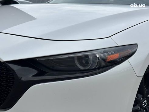 Mazda 3 2019 белый - фото 15