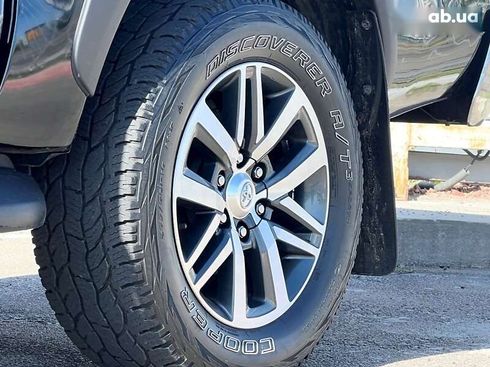 Toyota Hilux 2017 - фото 21