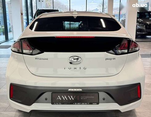 Hyundai Ioniq 2021 - фото 19