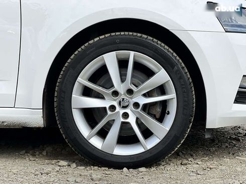 Skoda Octavia 2020 - фото 21