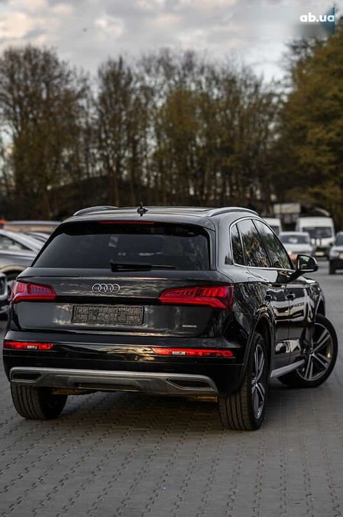 Audi Q5 2019 - фото 19