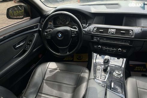 BMW 5 серия 2011 - фото 15