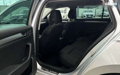 Skoda Superb 2018 - фото 26