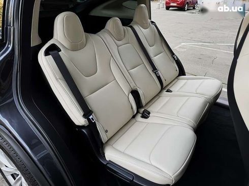 Tesla Model X 2018 - фото 29