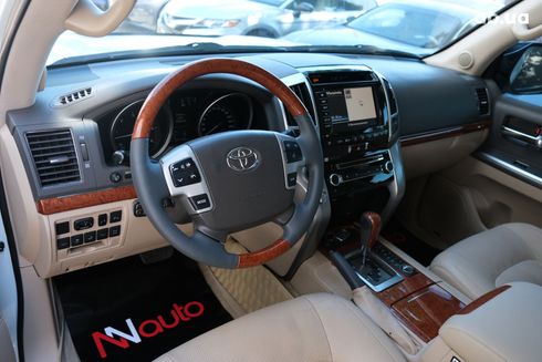 Toyota Land Cruiser 2014 - фото 5