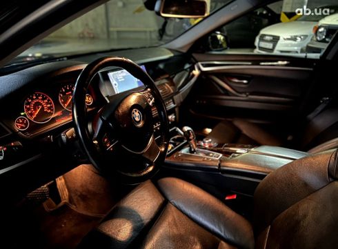 BMW 5 серия 2011 черный - фото 6